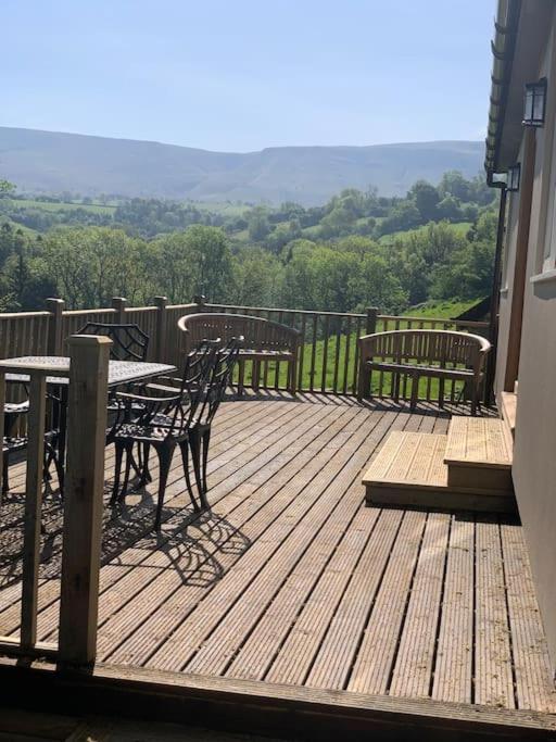 Cottage With Outstanding Views Velindre  Dış mekan fotoğraf